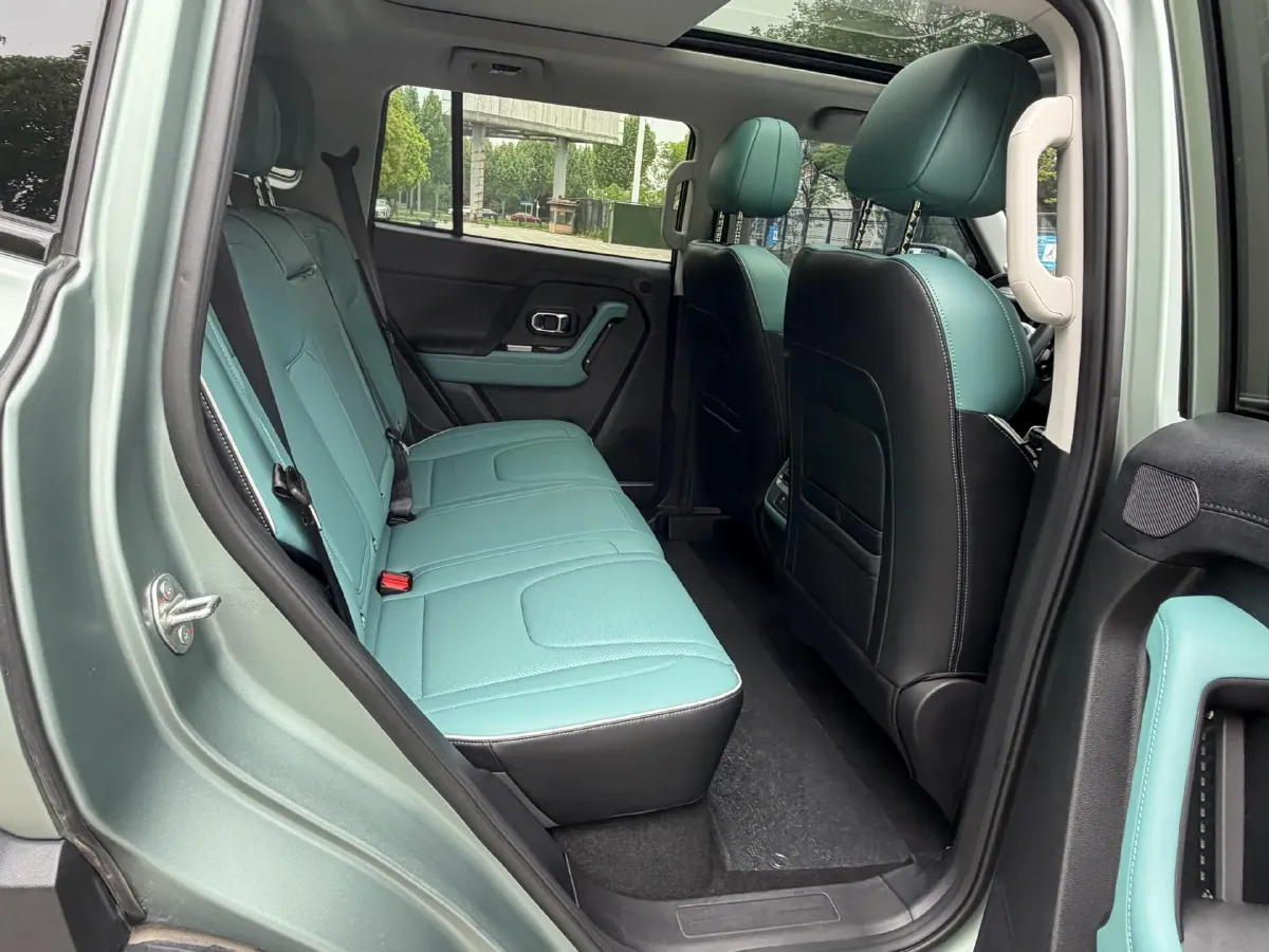 2025 Jetour Traveller 2.0T 254HP L4 7DCT,autocango,china used car exporter,china ev exporter,chinese used car exporter,chinese used ev exporter