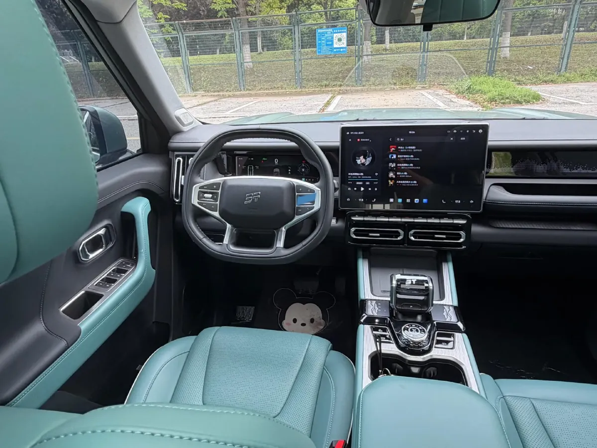 2025 Jetour Traveller 2.0T 254HP L4 7DCT,autocango,china used car exporter,china ev exporter,chinese used car exporter,chinese used ev exporter