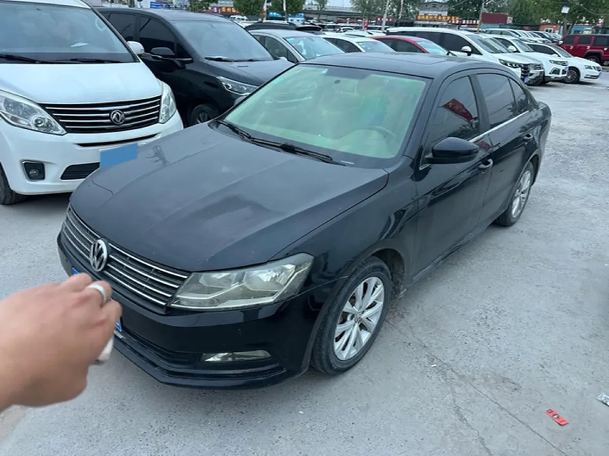 2017 Zotye Damy X7 1.8T 177HP L4 5MT,autocango,china used car exporter,china ev exporter,chinese used car exporter,chinese used ev exporter