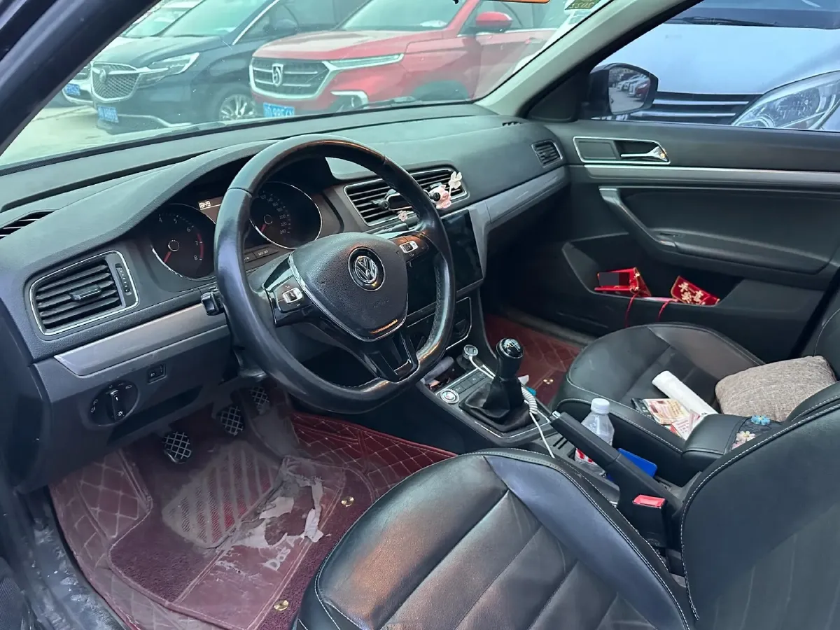 2017 Zotye Damy X7 1.8T 177HP L4 5MT,autocango,china used car exporter,china ev exporter,chinese used car exporter,chinese used ev exporter