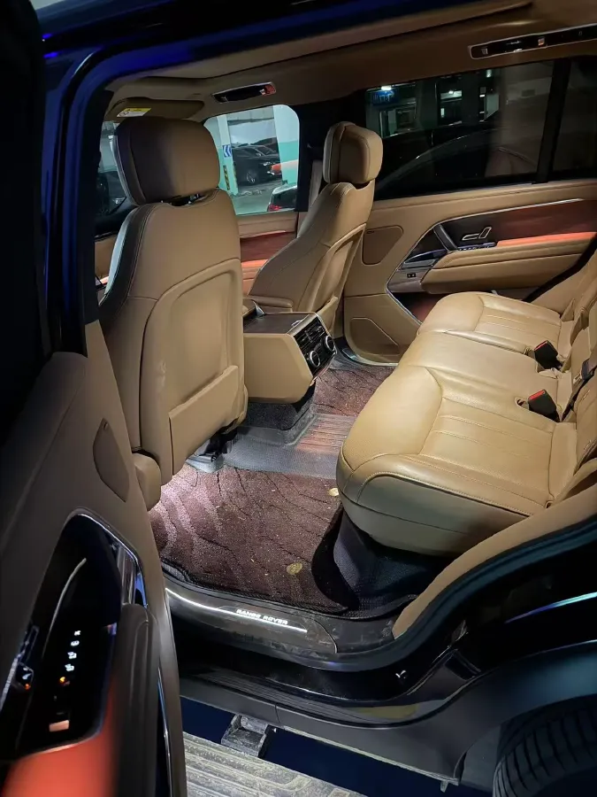 2025 Land Rover Range Rover 3.0T 400HP L6 8AT,autocango,china used car exporter,china ev exporter,chinese used car exporter,chinese used ev exporter