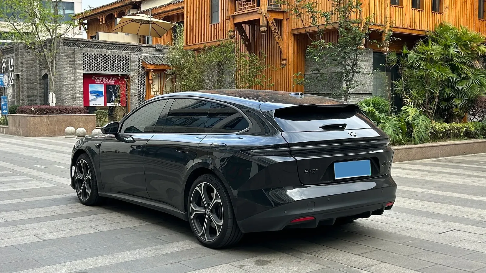 2024 HongQi EH7 BEV 111KWH,autocango,china used car exporter,china ev exporter,chinese used car exporter,chinese used ev exporter