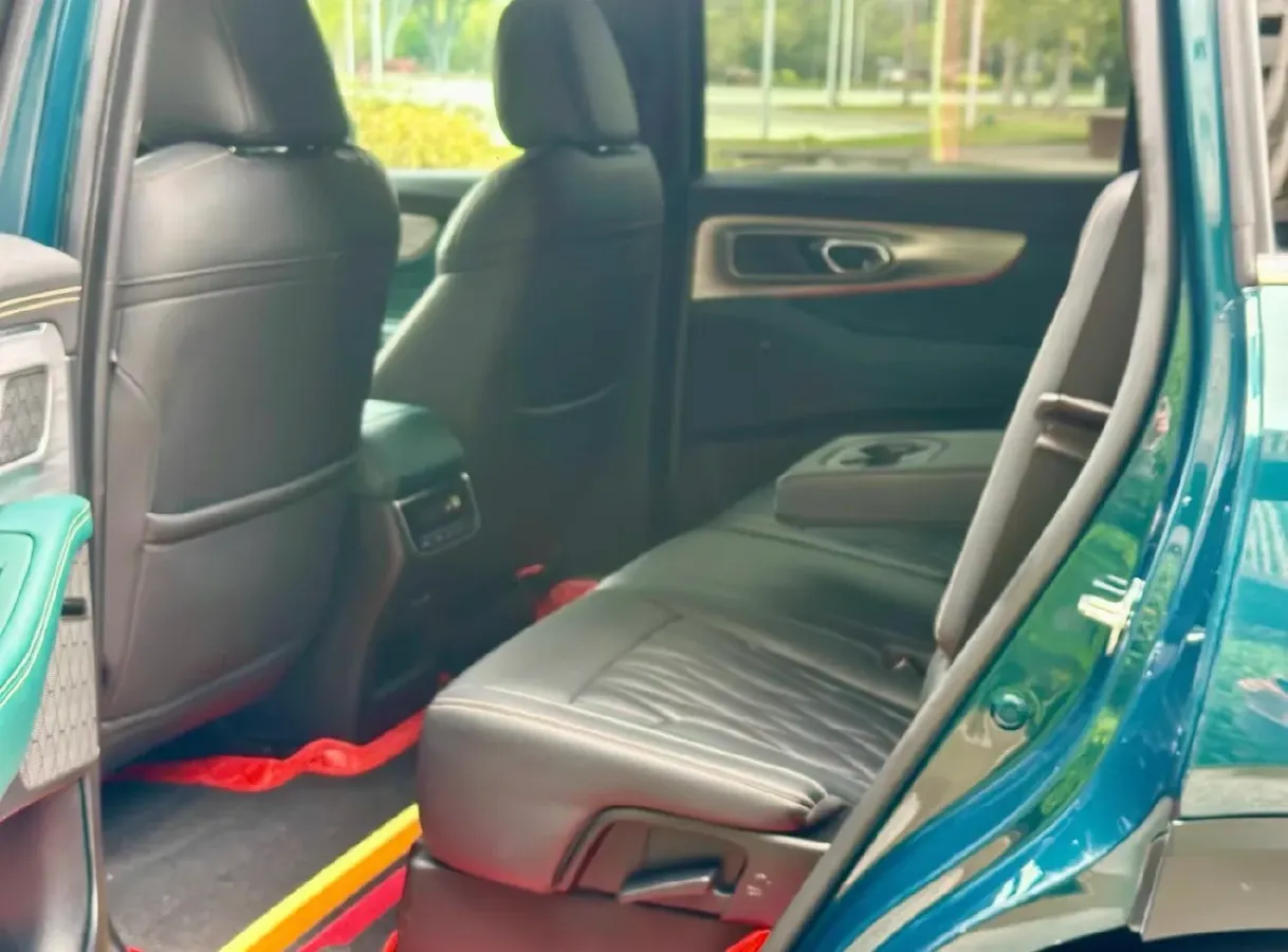 2022 GAC Trumpchi GS8 2.0T 252HP L4 8AT,autocango,china used car exporter,china ev exporter,chinese used car exporter,chinese used ev exporter