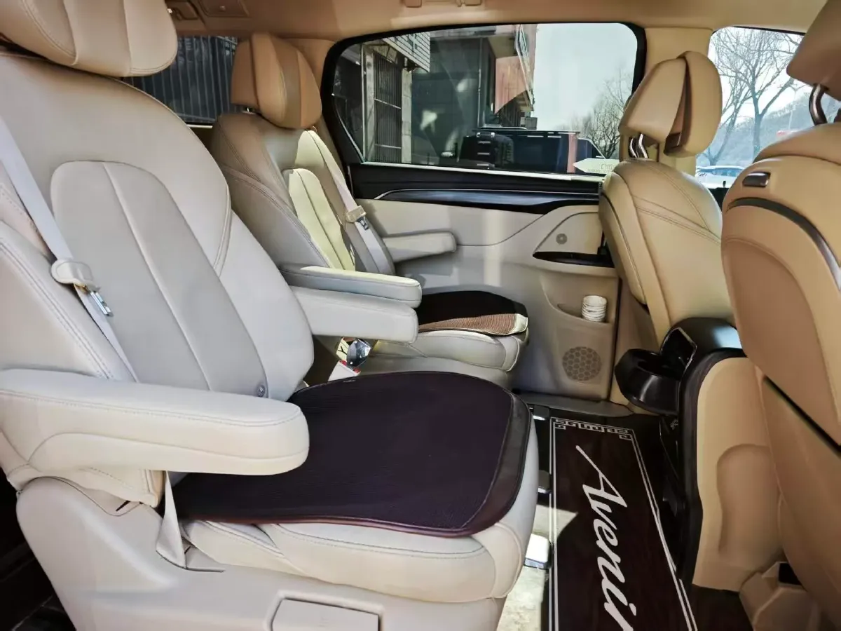 2022 Buick GL8 2.0T 237HP L4 9AT,autocango,china used car exporter,china ev exporter,chinese used car exporter,chinese used ev exporter