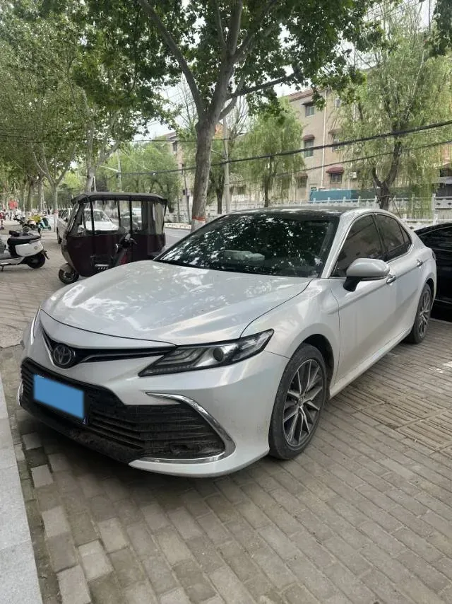 2021 Toyota Camry 2.5L 209HP L4 8AT,autocango,china used car exporter,china ev exporter,chinese used car exporter,chinese used ev exporter
