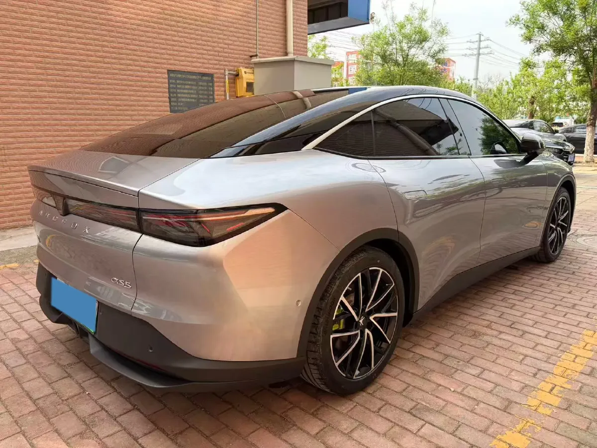 2024 ARCFOX αT5 BEV 79.2KWH,autocango,china used car exporter,china ev exporter,chinese used car exporter,chinese used ev exporter