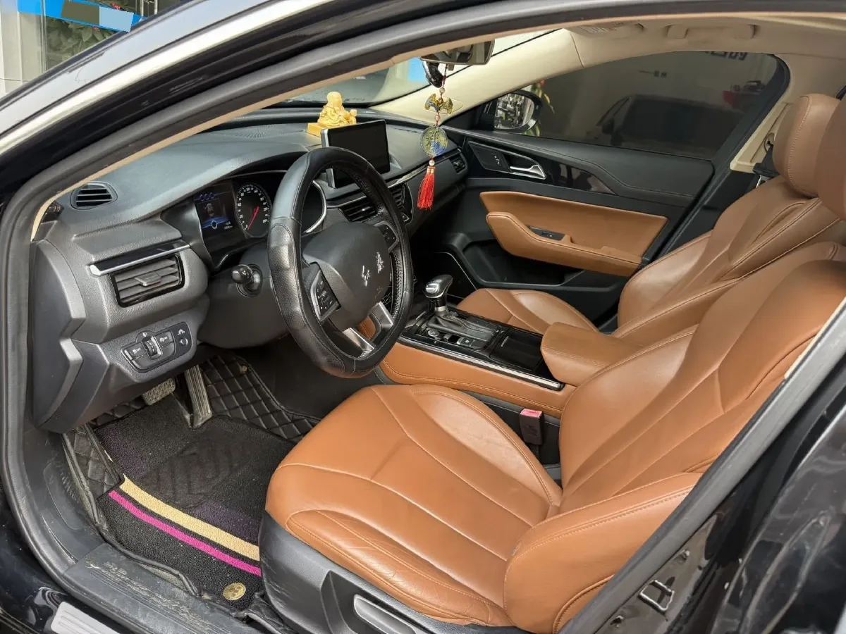 2019 HongQi H5 1.8T 180HP L4 6AT,autocango,china used car exporter,china ev exporter,chinese used car exporter,chinese used ev exporter