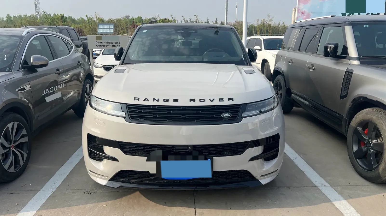 2025 Land Rover Range Rover Sport 3.0T 400HP L6 8AT,autocango,china used car exporter,china ev exporter,chinese used car exporter,chinese used ev exporter