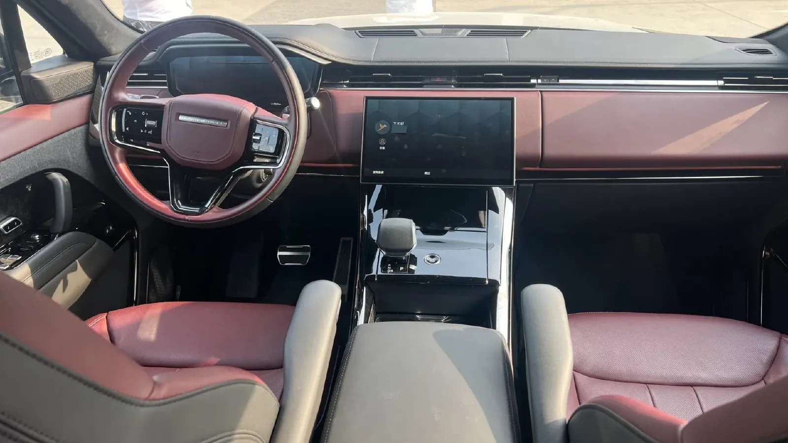 2025 Land Rover Range Rover Sport 3.0T 400HP L6 8AT,autocango,china used car exporter,china ev exporter,chinese used car exporter,chinese used ev exporter