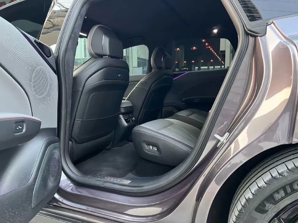 2025 Zeekr 007GT BEV 100.01KWH,autocango,china used car exporter,china ev exporter,chinese used car exporter,chinese used ev exporter