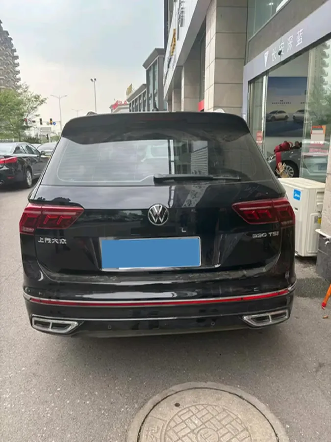 2024 Volkswagen Tiguan L 2.0T 186HP L4 7DCT,autocango,china used car exporter,china ev exporter,chinese used car exporter,chinese used ev exporter