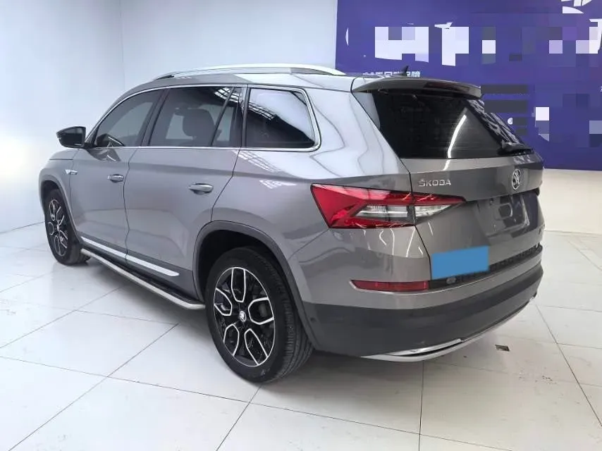 2018 Skoda Kodiak 2.0T 220HP L4 7DCT,autocango,china used car exporter,china ev exporter,chinese used car exporter,chinese used ev exporter