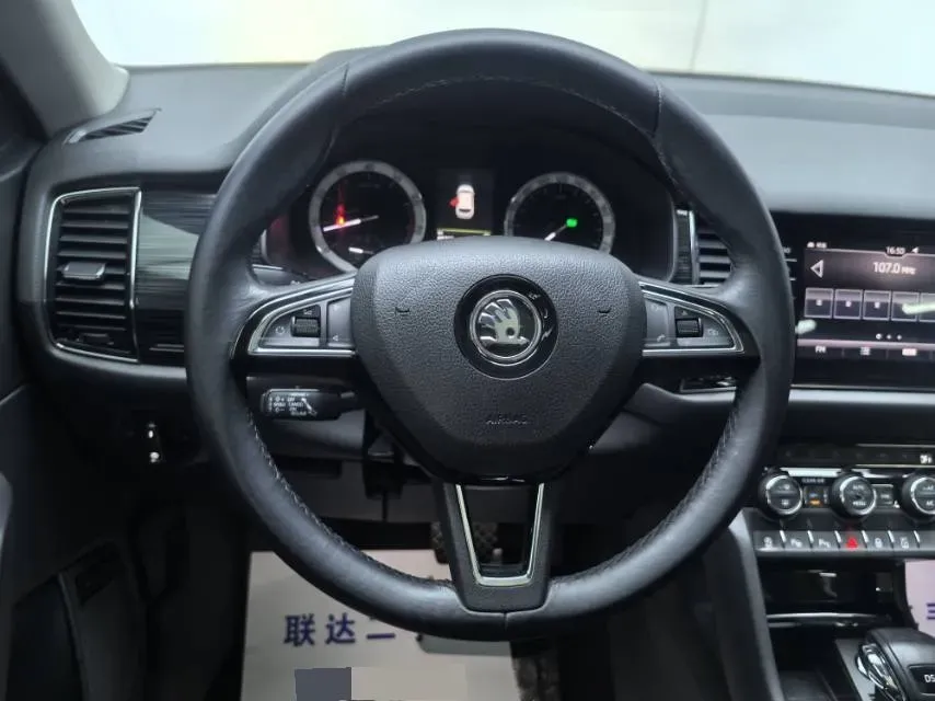 2018 Skoda Kodiak 2.0T 220HP L4 7DCT,autocango,china used car exporter,china ev exporter,chinese used car exporter,chinese used ev exporter