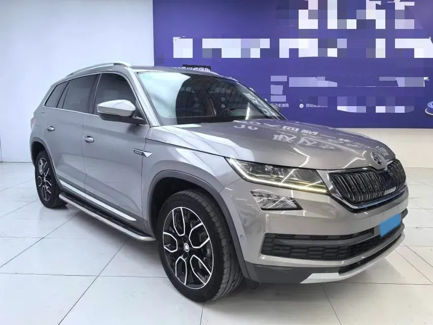 2018 Skoda Kodiak 2.0T 220HP L4 7DCT,autocango,china used car exporter,china ev exporter,chinese used car exporter,chinese used ev exporter
