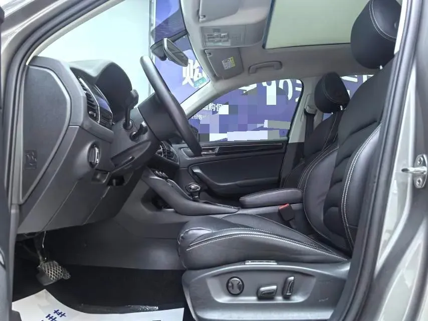 2018 Skoda Kodiak 2.0T 220HP L4 7DCT,autocango,china used car exporter,china ev exporter,chinese used car exporter,chinese used ev exporter