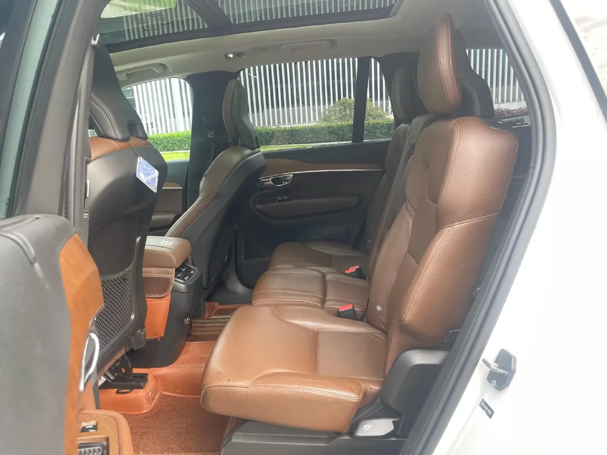 2019 Volvo XC90 2.0T 320HP L4 8AT,autocango,china used car exporter,china ev exporter,chinese used car exporter,chinese used ev exporter