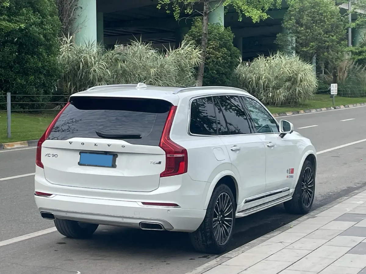 2019 Volvo XC90 2.0T 320HP L4 8AT,autocango,china used car exporter,china ev exporter,chinese used car exporter,chinese used ev exporter