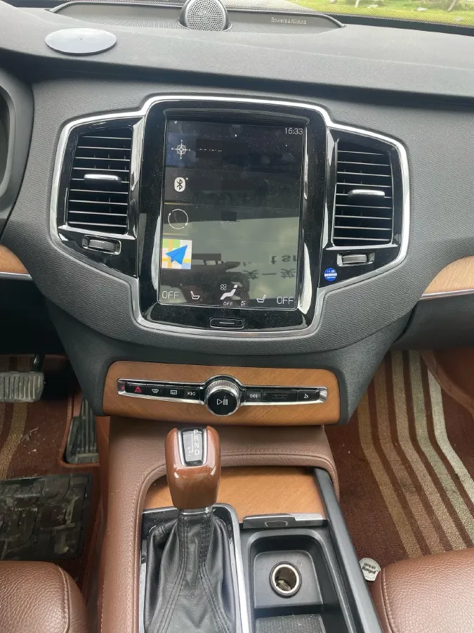 2019 Volvo XC90 2.0T 320HP L4 8AT,autocango,china used car exporter,china ev exporter,chinese used car exporter,chinese used ev exporter