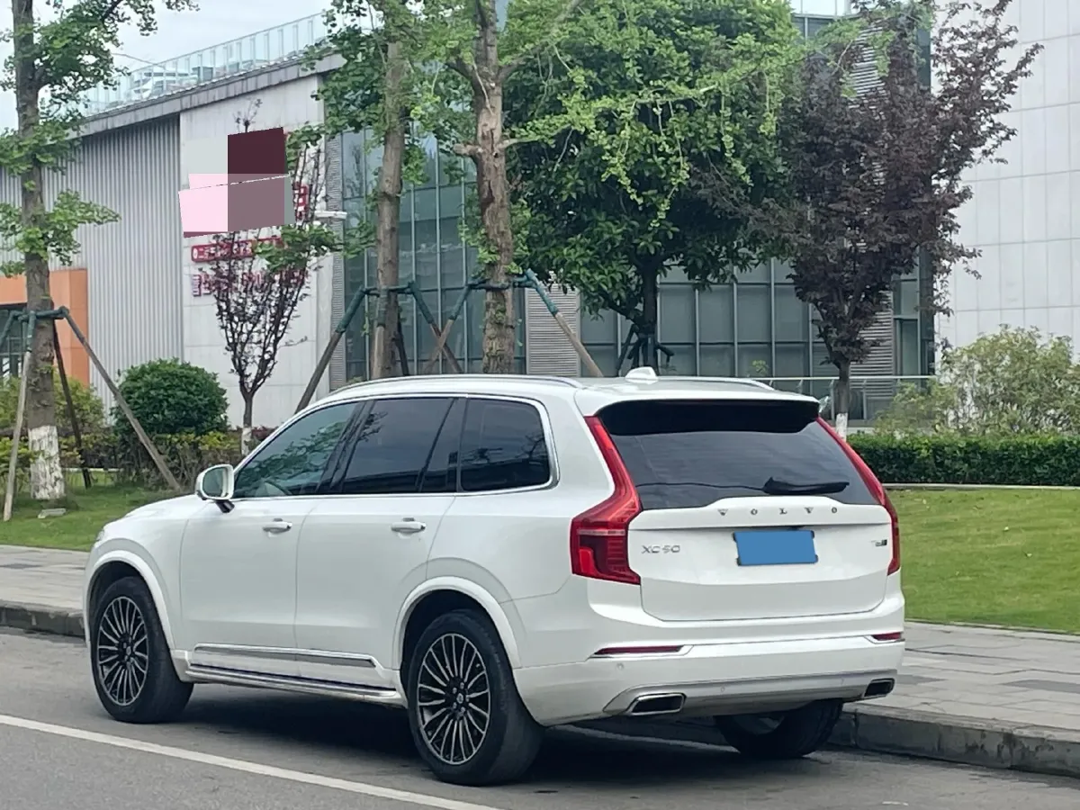 2019 Volvo XC90 2.0T 320HP L4 8AT,autocango,china used car exporter,china ev exporter,chinese used car exporter,chinese used ev exporter