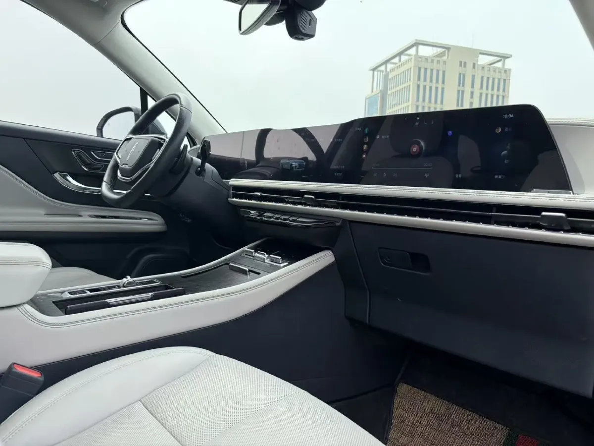 2023 Lincoln Corsair 2.0T 261HP L4 8AT,autocango,china used car exporter,china ev exporter,chinese used car exporter,chinese used ev exporter