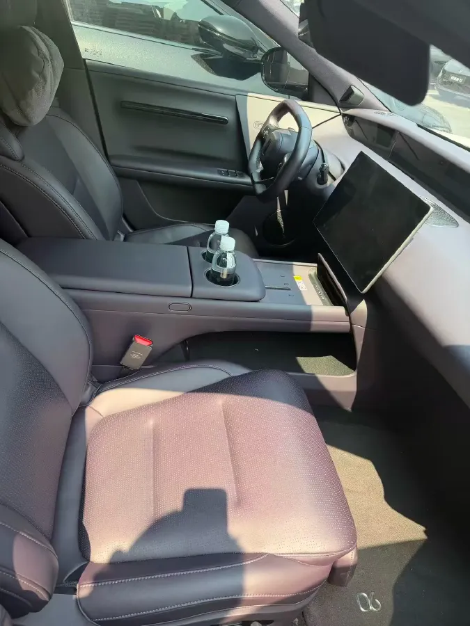 2025 Avatr 06 BEV,autocango,china used car exporter,china ev exporter,chinese used car exporter,chinese used ev exporter