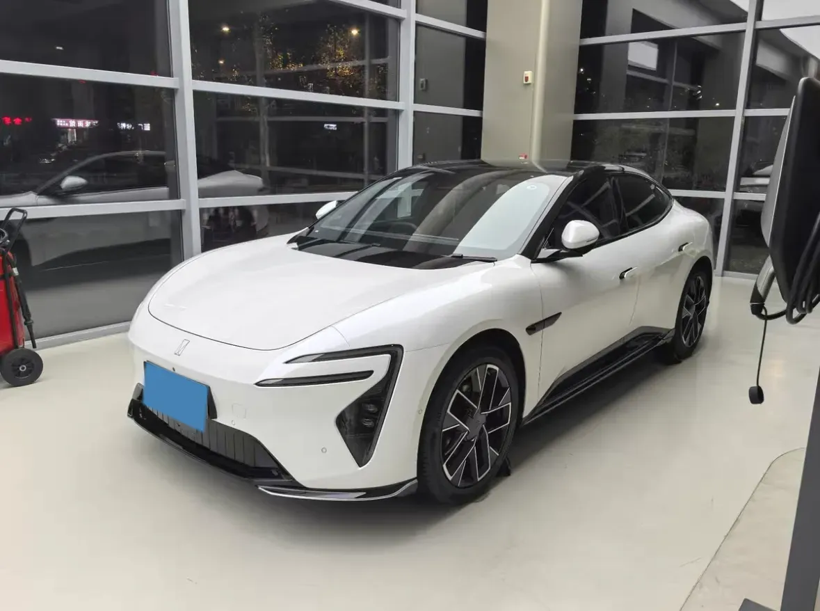 2025 Avatr 06 BEV,autocango,china used car exporter,china ev exporter,chinese used car exporter,chinese used ev exporter