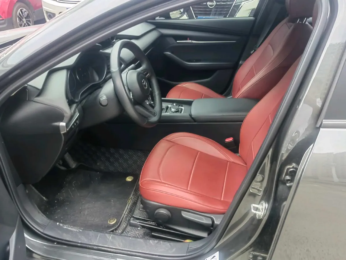 2021 Mazda 3 Axela 2.0L 158HP L4 6AT,autocango,china used car exporter,china ev exporter,chinese used car exporter,chinese used ev exporter