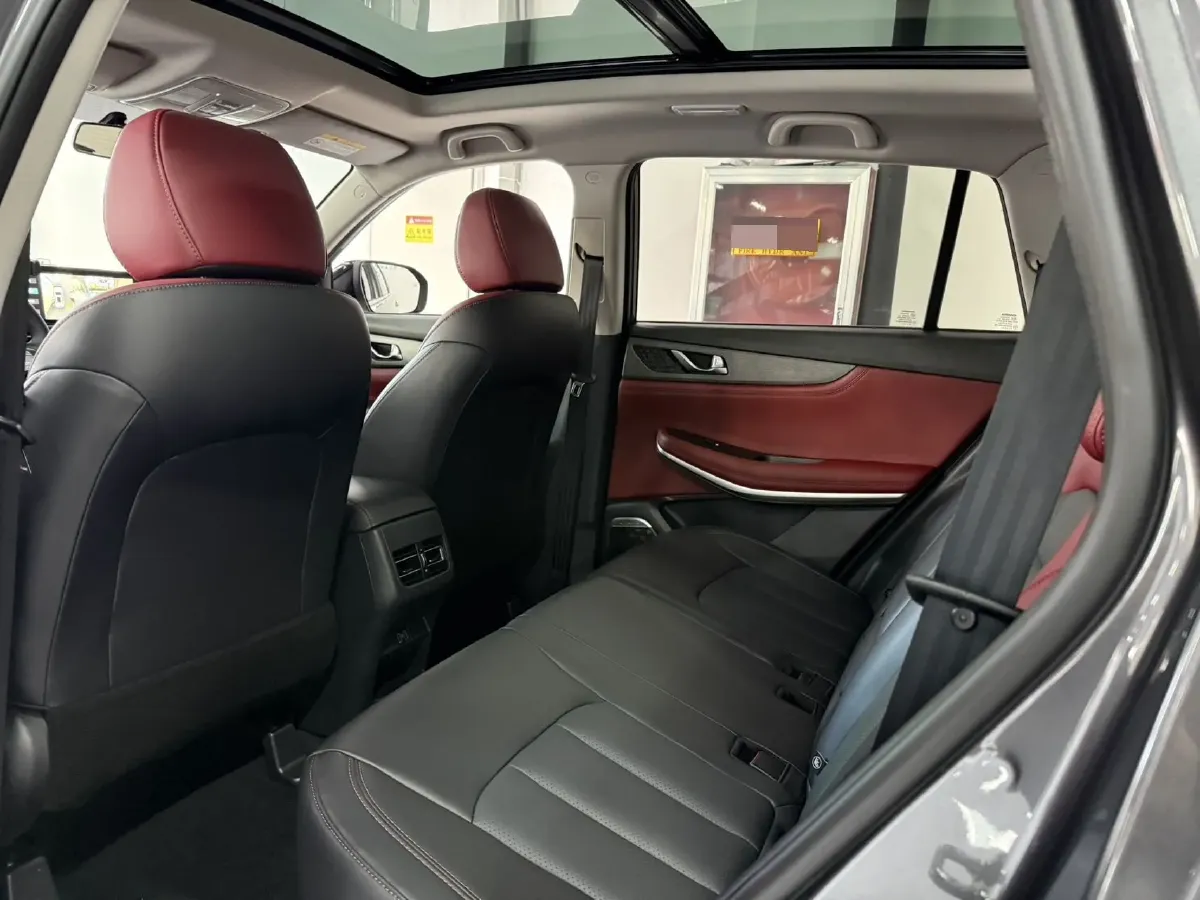 2024 ChangAn CS75 1.5T 188HP L4 7DCT,autocango,china used car exporter,china ev exporter,chinese used car exporter,chinese used ev exporter