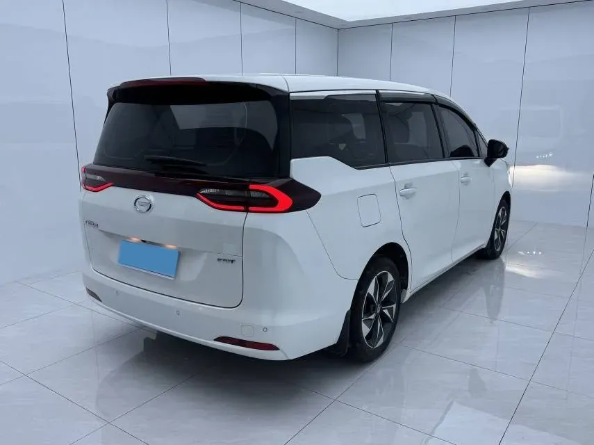 2021 GAC Trumpchi M6 1.5T 169HP L4 7DCT,autocango,china used car exporter,china ev exporter,chinese used car exporter,chinese used ev exporter