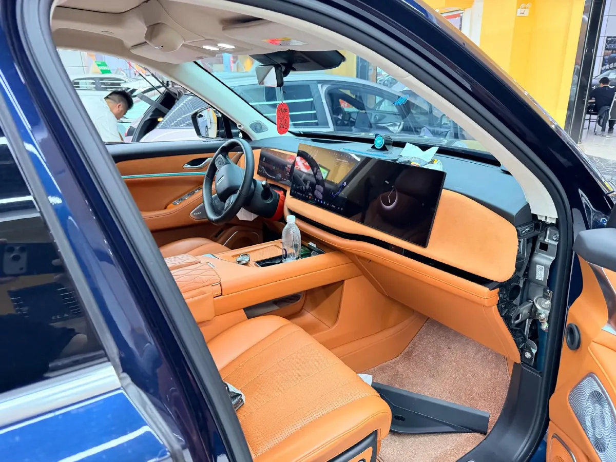 2025 WEY BlueMountain 1.5T 170HP L4 4DHT PHEV 52.3KWH,autocango,china used car exporter,china ev exporter,chinese used car exporter,chinese used ev exporter