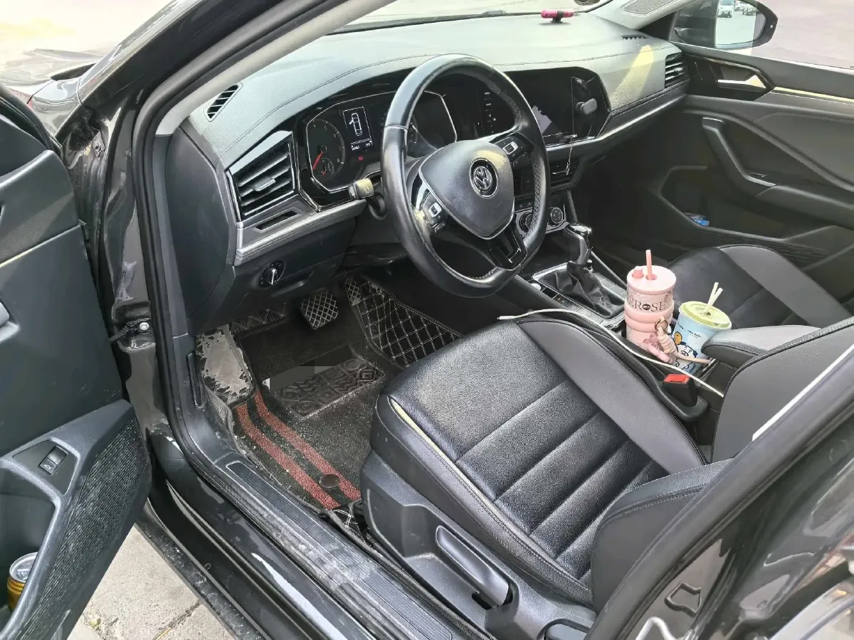 2019 Jeep Renegade 1.3T 173HP L4 7DCT,autocango,china used car exporter,china ev exporter,chinese used car exporter,chinese used ev exporter