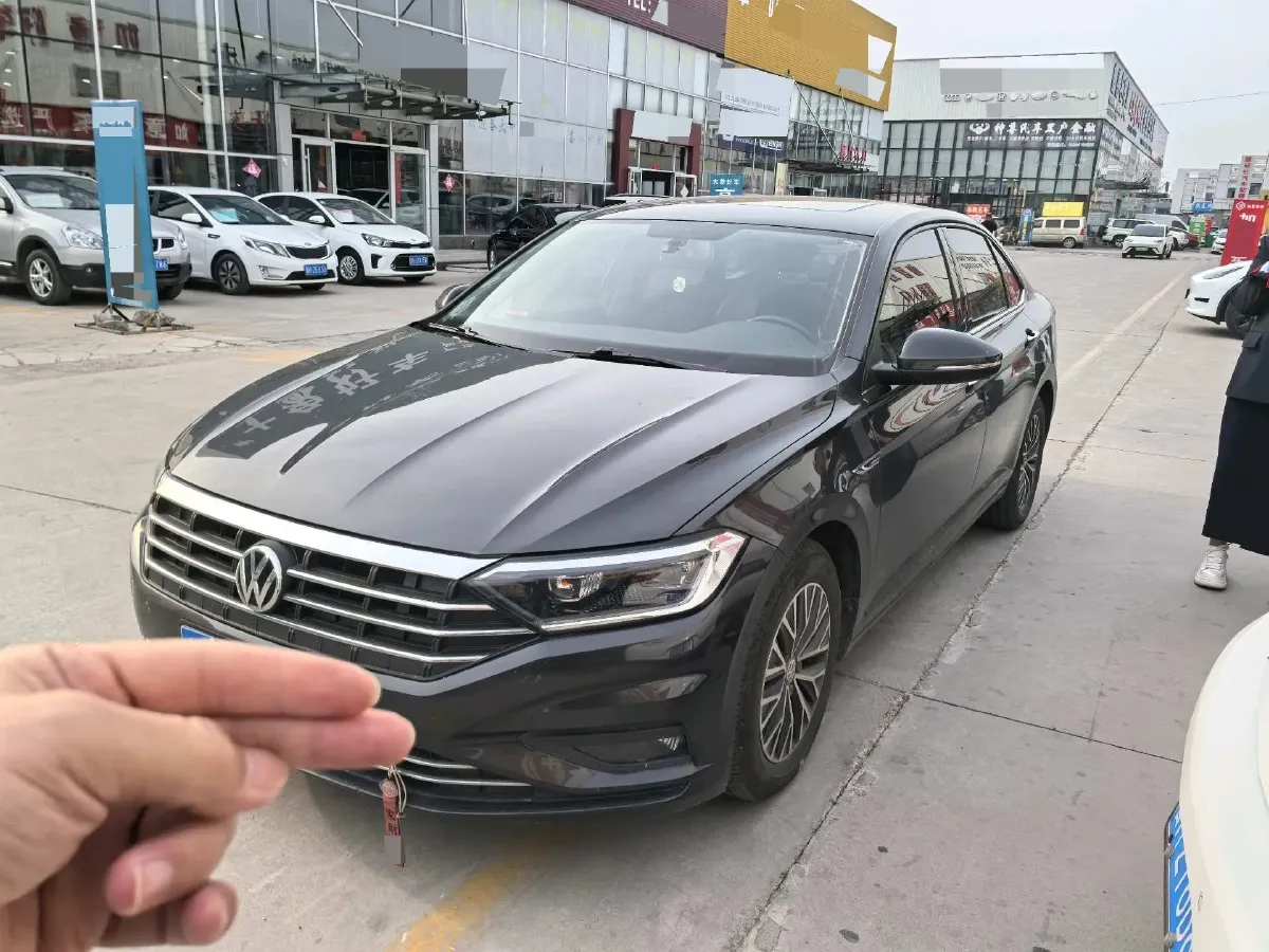 2019 Jeep Renegade 1.3T 173HP L4 7DCT,autocango,china used car exporter,china ev exporter,chinese used car exporter,chinese used ev exporter