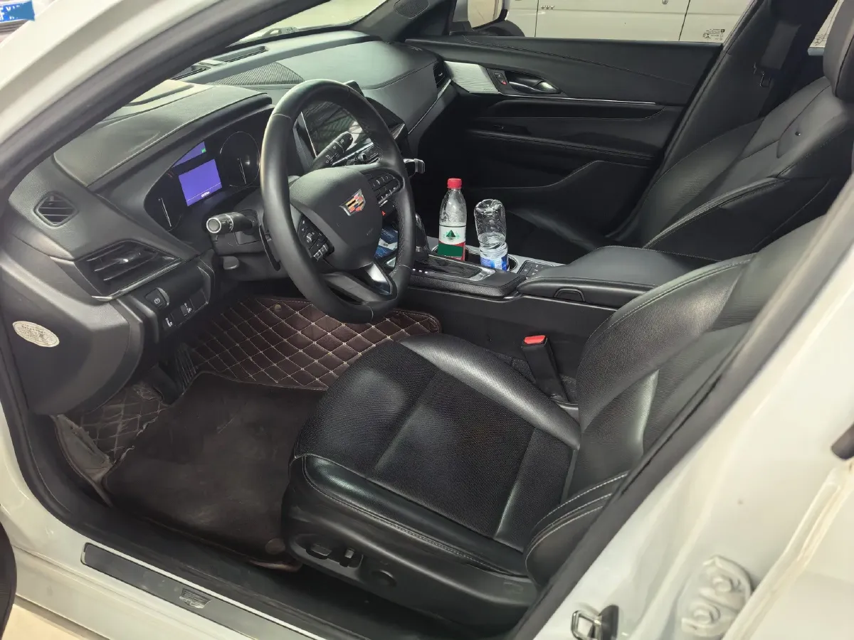 2021 Cadillac CT4 2.0T 237HP L4 8AT,autocango,china used car exporter,china ev exporter,chinese used car exporter,chinese used ev exporter