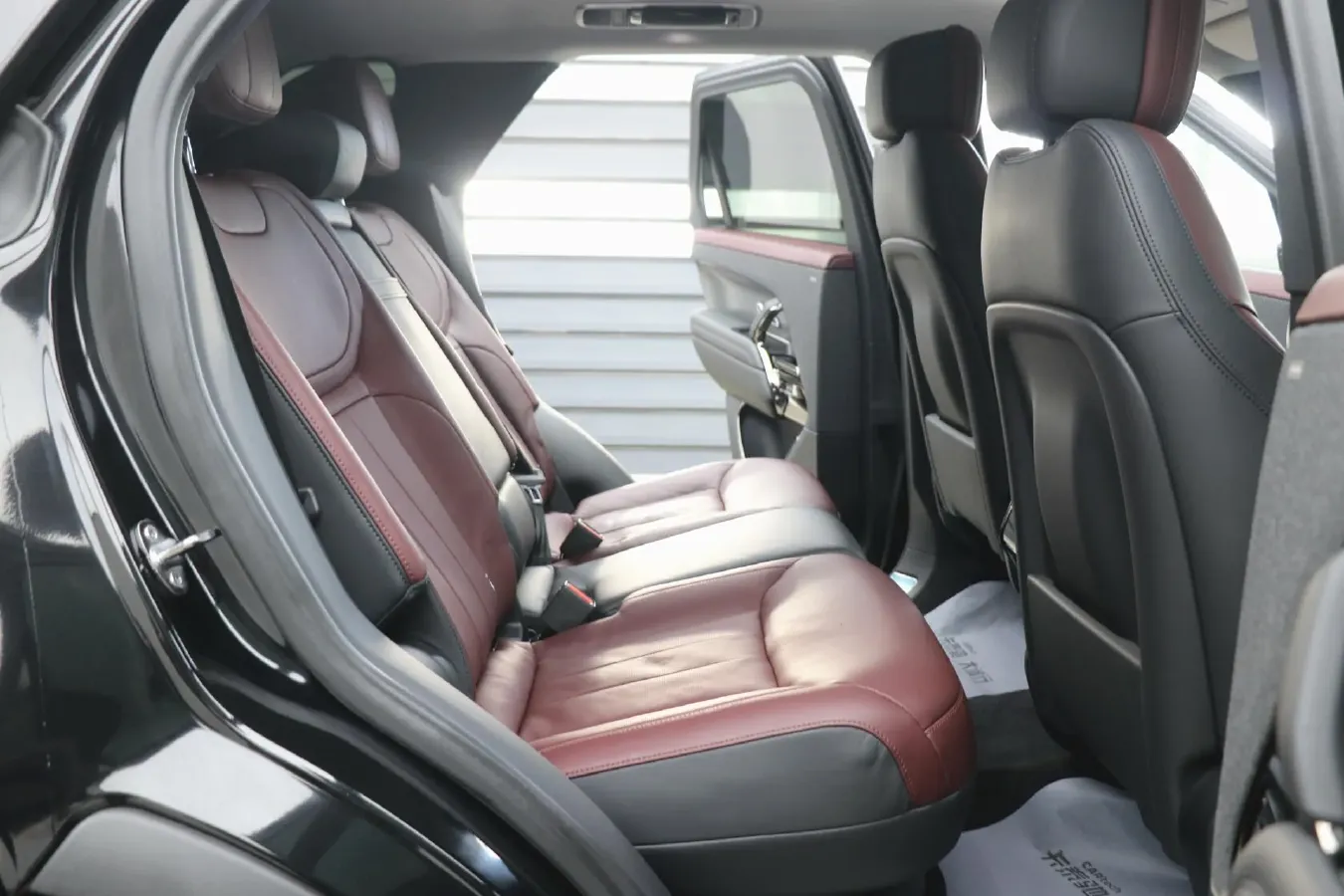 2024 Land Rover Range Rover Sport 3.0T 400HP L6 8AT,autocango,china used car exporter,china ev exporter,chinese used car exporter,chinese used ev exporter