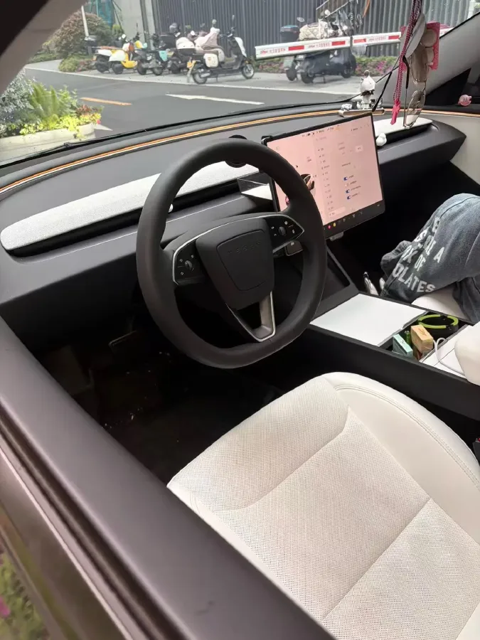 2023 HYPTEC GT BEV 80KWH,autocango,china used car exporter,china ev exporter,chinese used car exporter,chinese used ev exporter