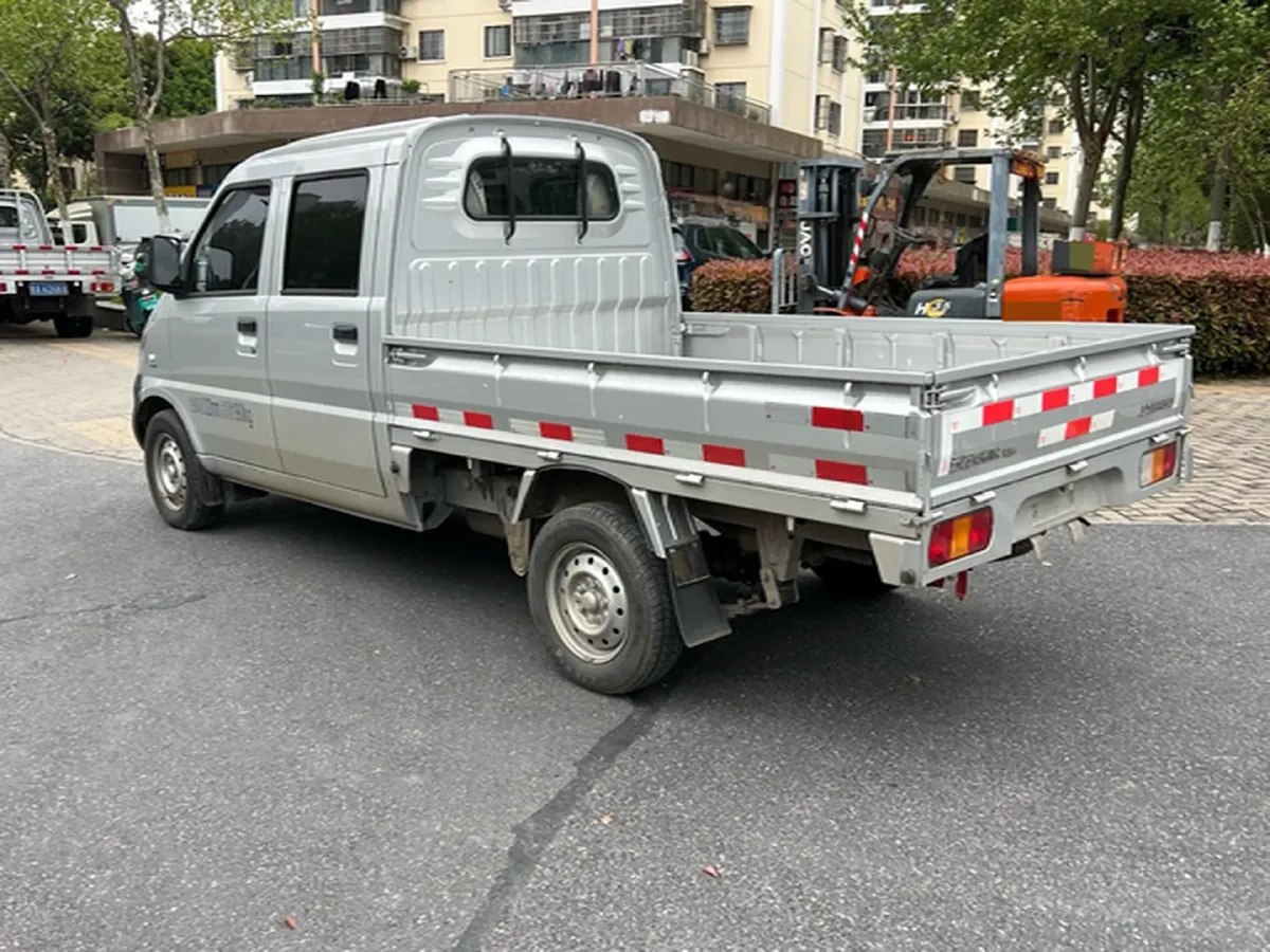 2023 WuLing RongGuang Mini Truck 1.5L 102HP L4 5MT,autocango,china used car exporter,china ev exporter,chinese used car exporter,chinese used ev exporter