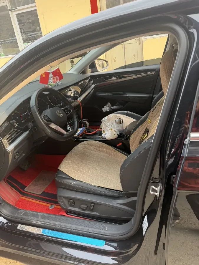 2023 Volkswagen Passat 2.0T 186HP L4 7DCT,autocango,china used car exporter,china ev exporter,chinese used car exporter,chinese used ev exporter