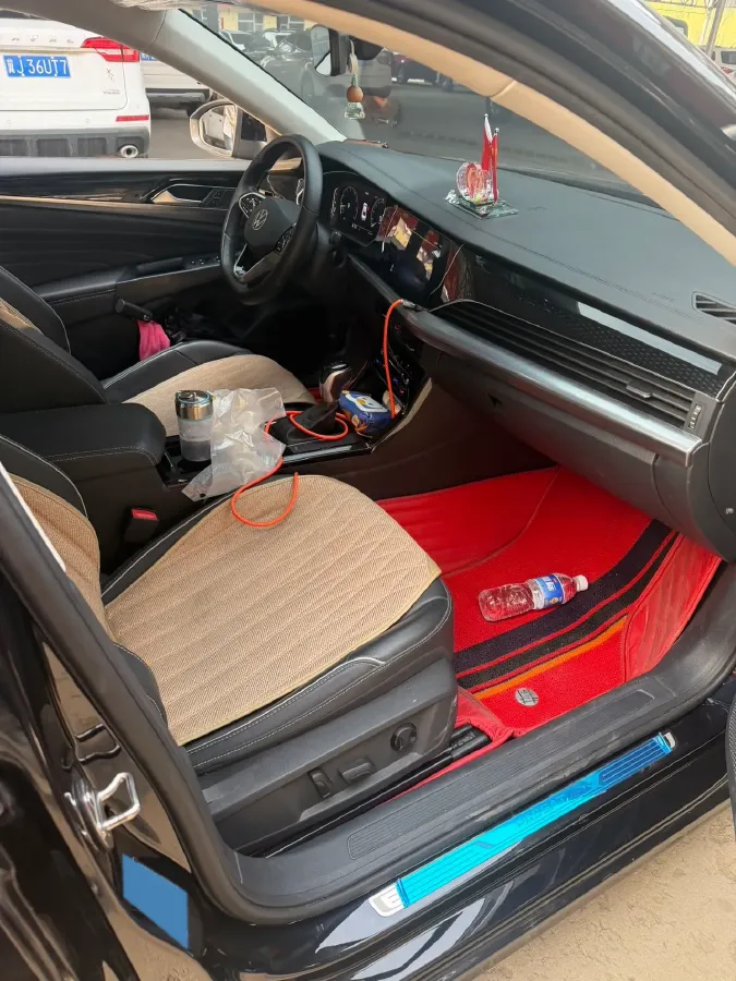 2023 Volkswagen Passat 2.0T 186HP L4 7DCT,autocango,china used car exporter,china ev exporter,chinese used car exporter,chinese used ev exporter