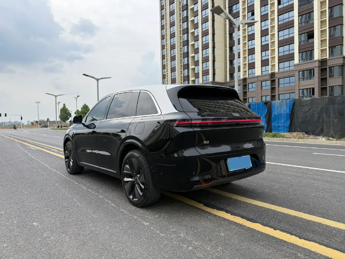 2025 Li L6 Range Extended 154HP L4 REEV,autocango,china used car exporter,china ev exporter,chinese used car exporter,chinese used ev exporter