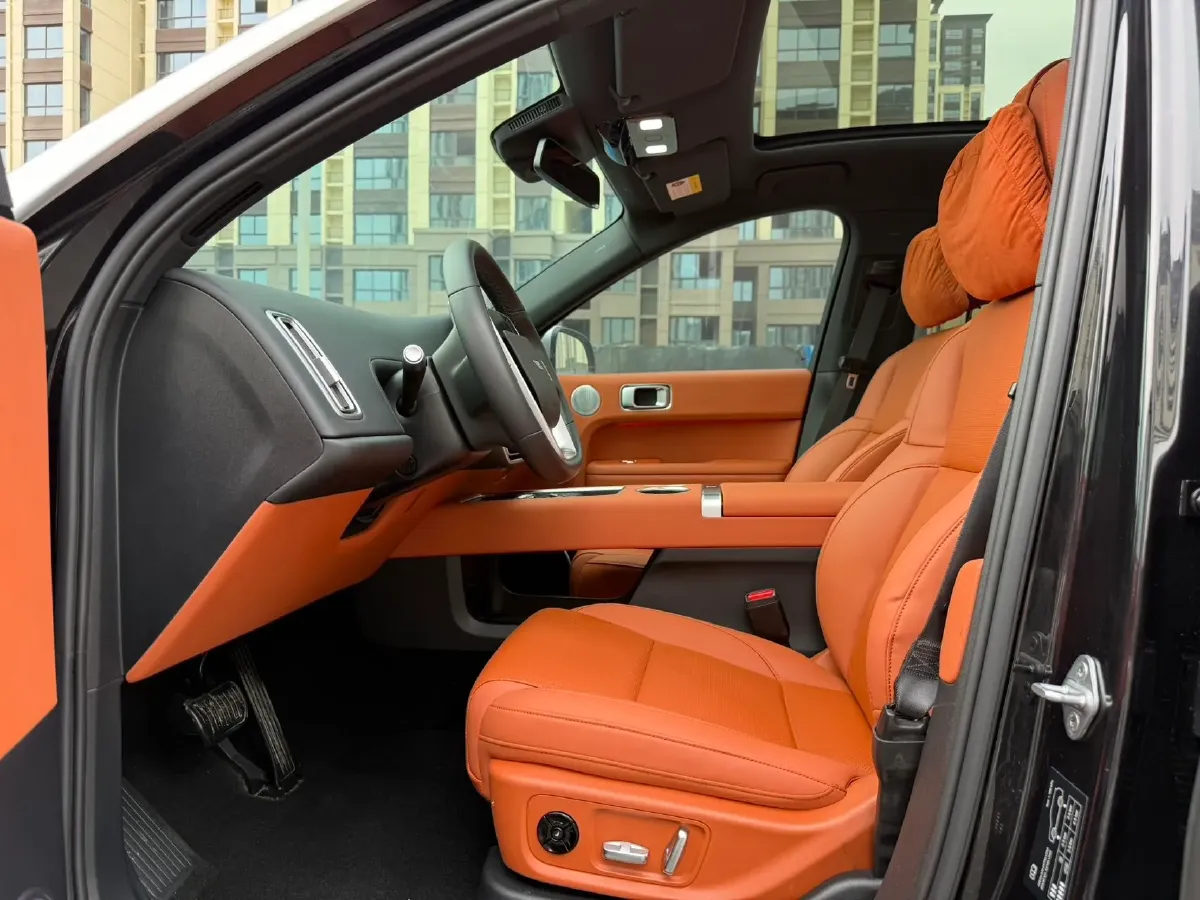 2025 Li L6 Range Extended 154HP L4 REEV,autocango,china used car exporter,china ev exporter,chinese used car exporter,chinese used ev exporter