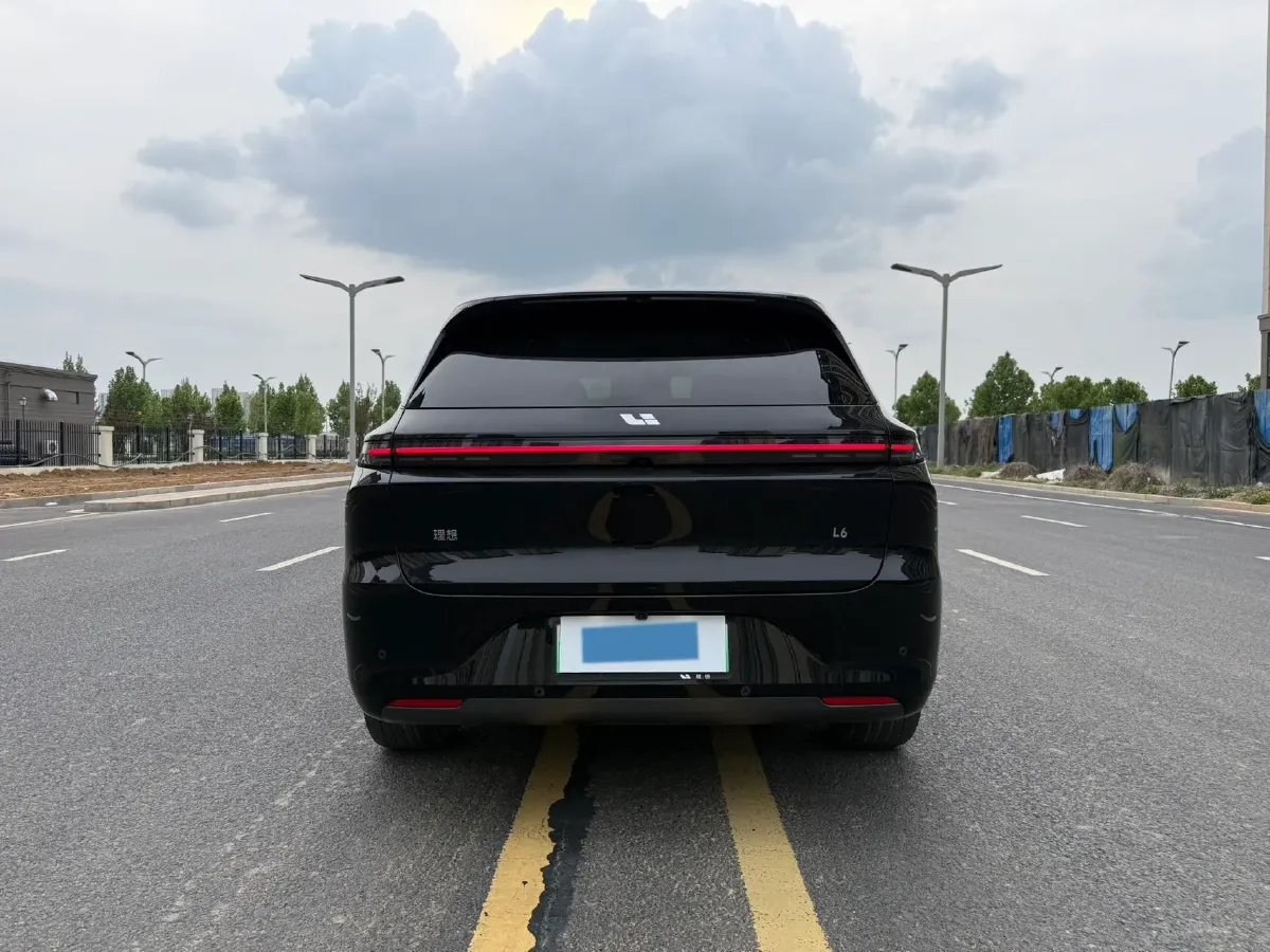 2025 Li L6 Range Extended 154HP L4 REEV,autocango,china used car exporter,china ev exporter,chinese used car exporter,chinese used ev exporter