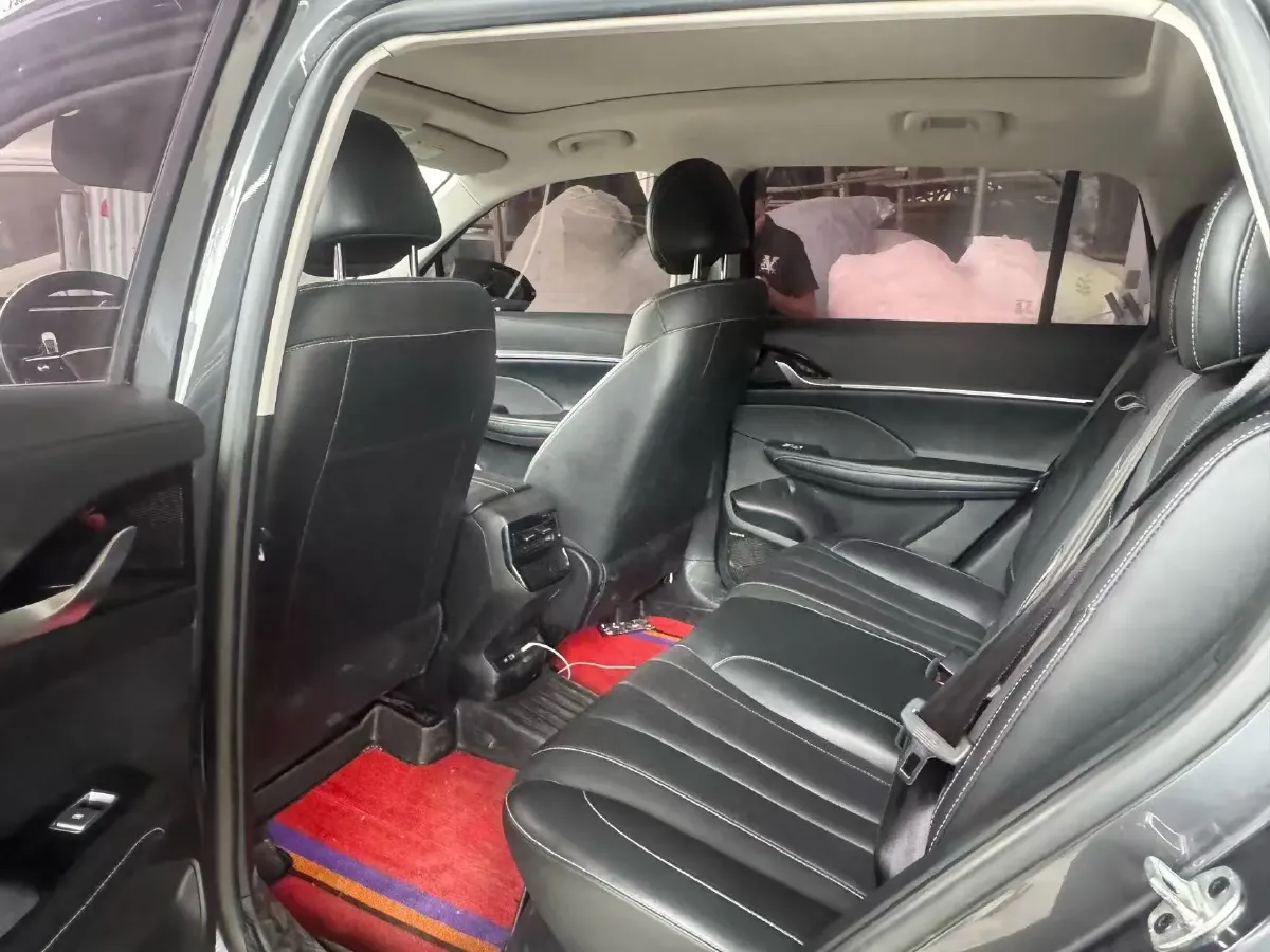 2022 Roewe RX5 MAX 1.5T 181HP L4 6AT,autocango,china used car exporter,china ev exporter,chinese used car exporter,chinese used ev exporter