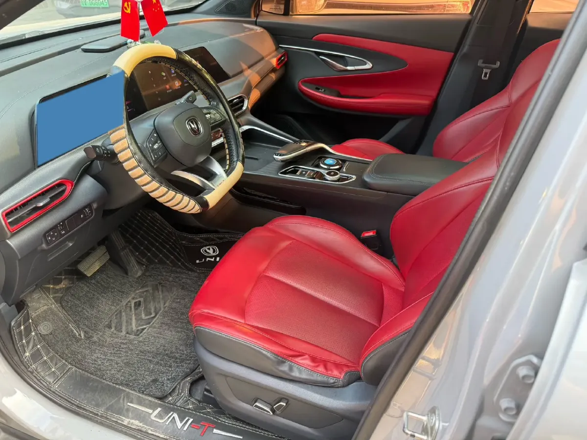 2020 ChangAn UNI-T 1.5T 180HP L4 7DCT,autocango,china used car exporter,china ev exporter,chinese used car exporter,chinese used ev exporter