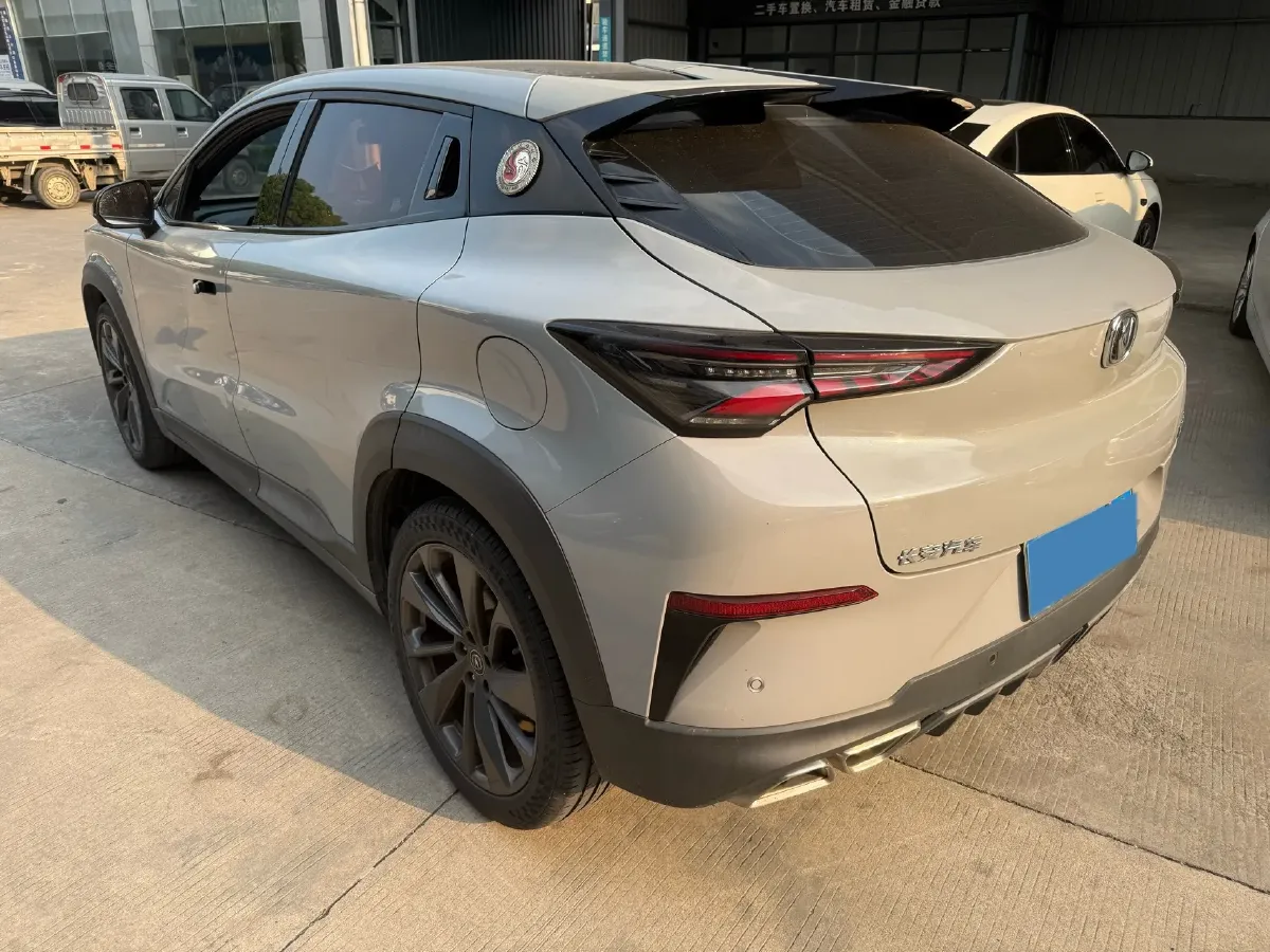 2020 ChangAn UNI-T 1.5T 180HP L4 7DCT,autocango,china used car exporter,china ev exporter,chinese used car exporter,chinese used ev exporter