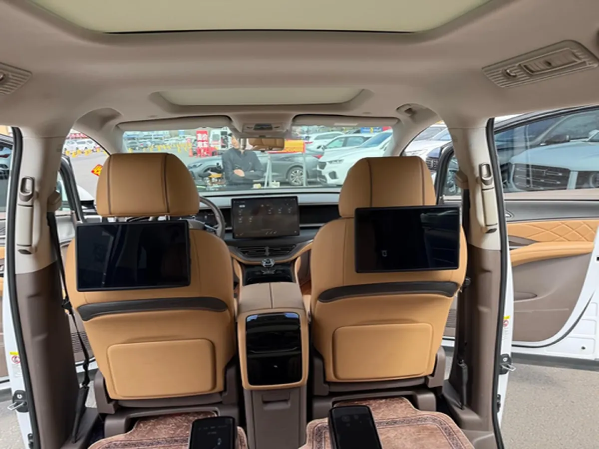 2022 Mercedes-Benz GLC Class 2.0T 197HP L4 9AT,autocango,china used car exporter,china ev exporter,chinese used car exporter,chinese used ev exporter