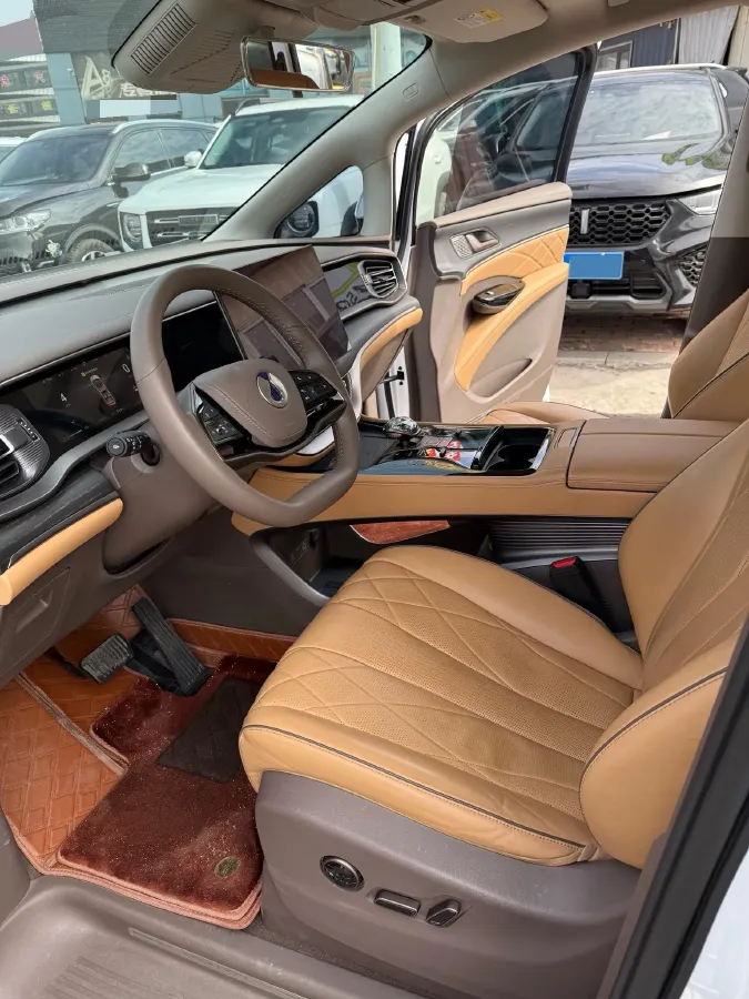 2022 Mercedes-Benz GLC Class 2.0T 197HP L4 9AT,autocango,china used car exporter,china ev exporter,chinese used car exporter,chinese used ev exporter