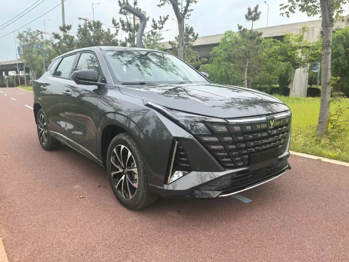 2024 ChangAn UNI-Z 1.5L 98HP L4 E-CVT PHEV 18.4KWH,autocango,china used car exporter,china ev exporter,chinese used car exporter,chinese used ev exporter