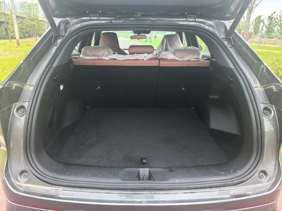 2024 ChangAn UNI-Z 1.5L 98HP L4 E-CVT PHEV 18.4KWH,autocango,china used car exporter,china ev exporter,chinese used car exporter,chinese used ev exporter