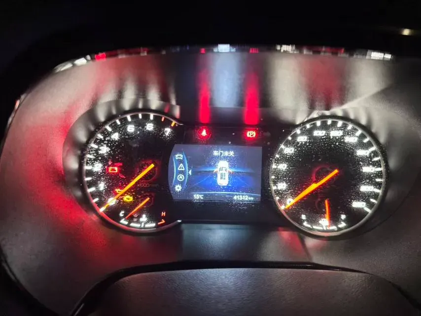 2019 ChangAn CS35 Plus 1.6L 128HP L4 5MT,autocango,china used car exporter,china ev exporter,chinese used car exporter,chinese used ev exporter