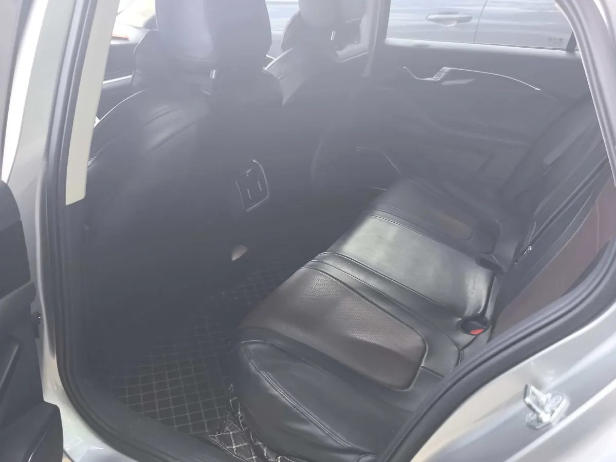 2021 Bestune B70 1.5T 169HP L4 7DCT,autocango,china used car exporter,china ev exporter,chinese used car exporter,chinese used ev exporter